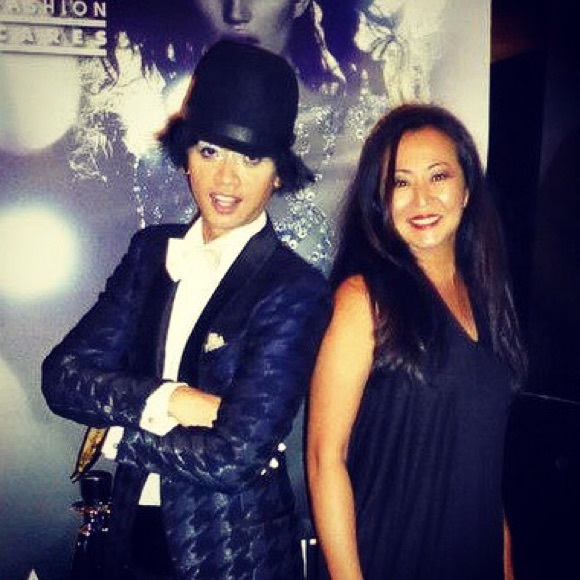 Meet your Posher, Miki - Picture 4 of 7